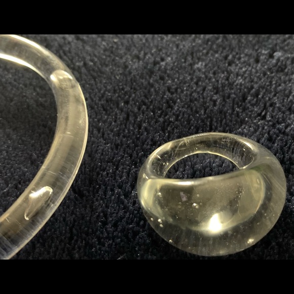 Woman’s acrylic dome ring and bracelet. NWNT. Size 7.5 ring approximate - Picture 7 of 12
